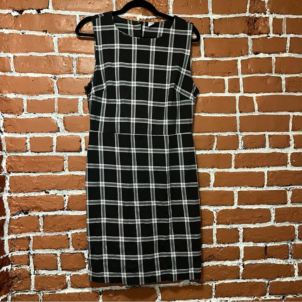 Old Navy Black and White Checkered Midi Dress